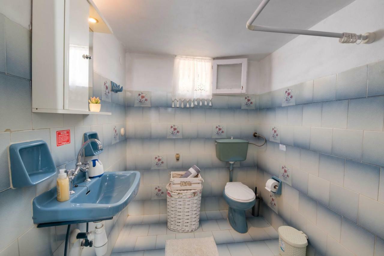 Voula Apartment Gaios Ngoại thất bức ảnh